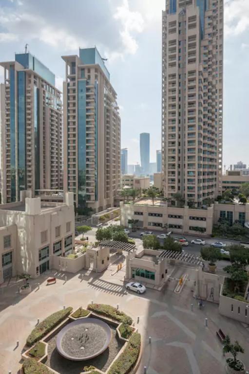 Faraway Homes - Burj Residences Дубай Экстерьер фото