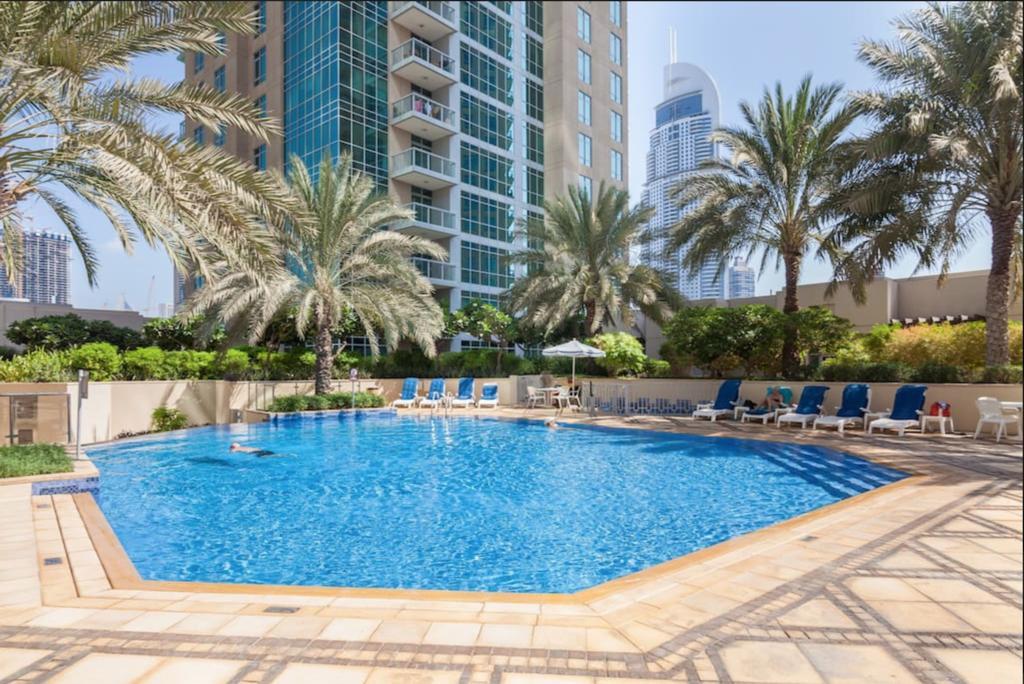 Faraway Homes - Burj Residences Дубай Экстерьер фото